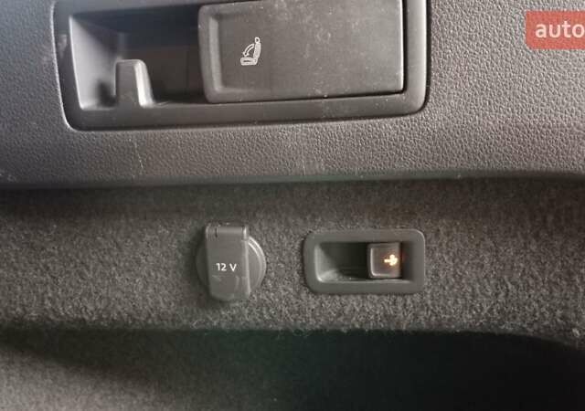 Синій Фольксваген Пассат, об'ємом двигуна 1.97 л та пробігом 264 тис. км за 18500 $, фото 17 на Automoto.ua