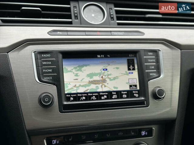 Синій Фольксваген Пассат, об'ємом двигуна 2 л та пробігом 287 тис. км за 15900 $, фото 54 на Automoto.ua