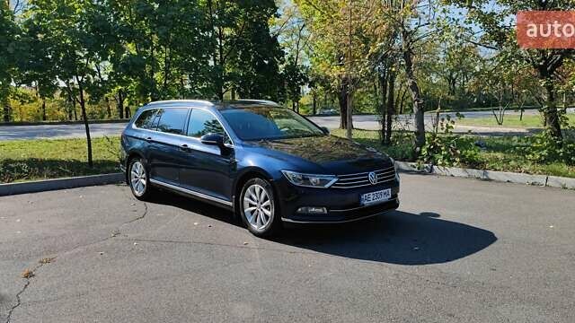 Синий Фольксваген Пассат, объемом двигателя 2 л и пробегом 312 тыс. км за 14500 $, фото 1 на Automoto.ua