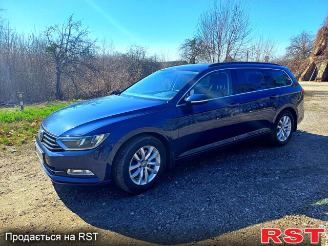 Синий Фольксваген Пассат, объемом двигателя 2 л и пробегом 243 тыс. км за 13500 $, фото 7 на Automoto.ua