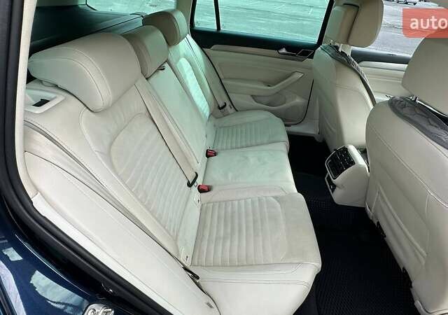 Синий Фольксваген Пассат, объемом двигателя 1.97 л и пробегом 320 тыс. км за 15300 $, фото 13 на Automoto.ua