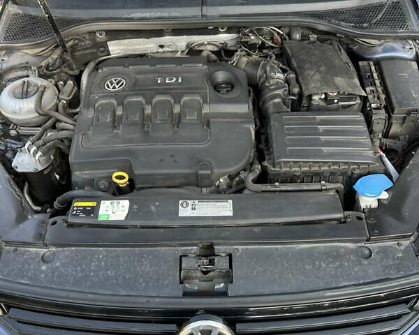 Синій Фольксваген Пассат, об'ємом двигуна 2 л та пробігом 230 тис. км за 15300 $, фото 43 на Automoto.ua
