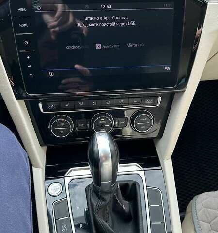 Синий Фольксваген Пассат, объемом двигателя 1.97 л и пробегом 320 тыс. км за 15300 $, фото 31 на Automoto.ua