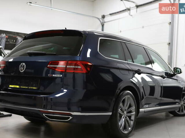 Синий Фольксваген Пассат, объемом двигателя 1.97 л и пробегом 237 тыс. км за 19899 $, фото 60 на Automoto.ua