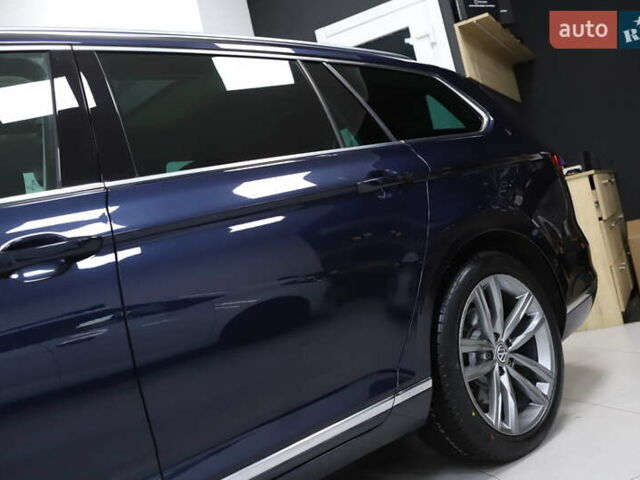 Синий Фольксваген Пассат, объемом двигателя 1.97 л и пробегом 237 тыс. км за 19899 $, фото 21 на Automoto.ua