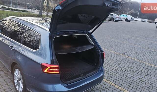 Синий Фольксваген Пассат, объемом двигателя 1.97 л и пробегом 333 тыс. км за 22900 $, фото 9 на Automoto.ua