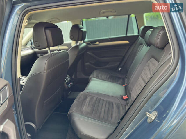 Синий Фольксваген Пассат, объемом двигателя 1.97 л и пробегом 220 тыс. км за 16999 $, фото 29 на Automoto.ua