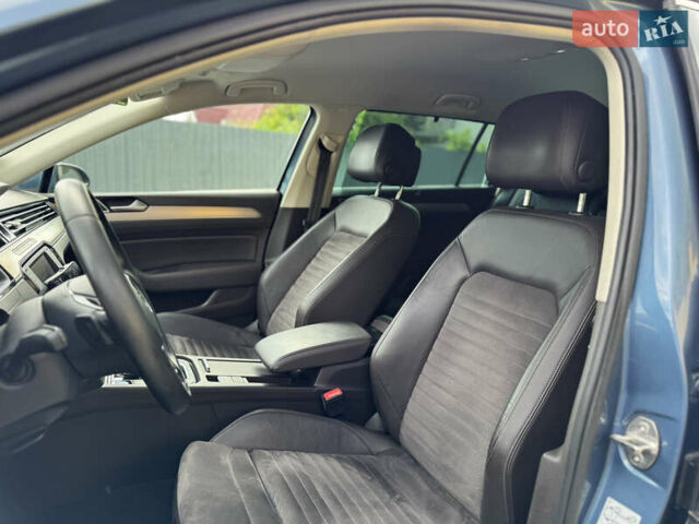 Синий Фольксваген Пассат, объемом двигателя 1.97 л и пробегом 220 тыс. км за 16999 $, фото 33 на Automoto.ua