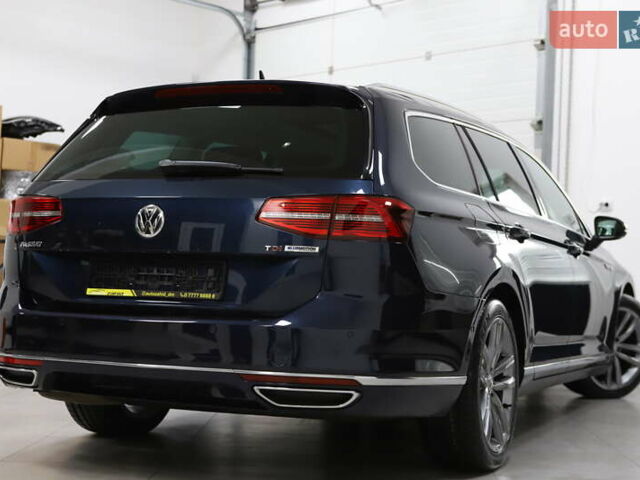 Синий Фольксваген Пассат, объемом двигателя 1.97 л и пробегом 237 тыс. км за 19899 $, фото 3 на Automoto.ua