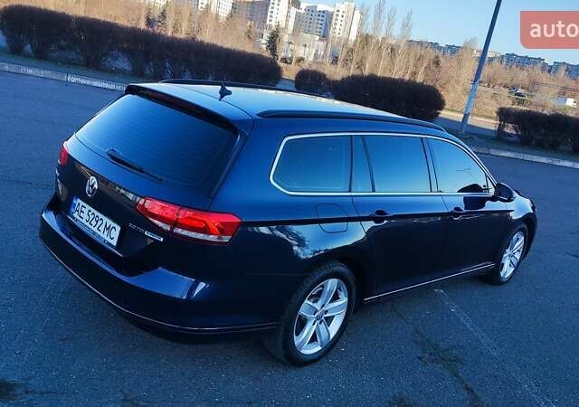 Синий Фольксваген Пассат, объемом двигателя 1.97 л и пробегом 191 тыс. км за 14200 $, фото 6 на Automoto.ua