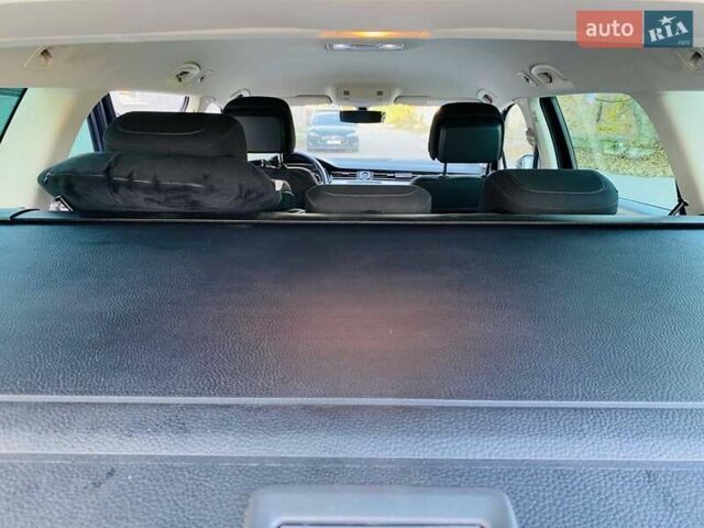 Синій Фольксваген Пассат, об'ємом двигуна 1.97 л та пробігом 300 тис. км за 13500 $, фото 18 на Automoto.ua