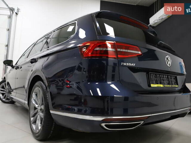 Синий Фольксваген Пассат, объемом двигателя 1.97 л и пробегом 237 тыс. км за 19899 $, фото 39 на Automoto.ua