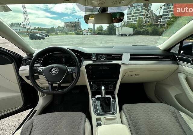 Синий Фольксваген Пассат, объемом двигателя 1.97 л и пробегом 320 тыс. км за 15300 $, фото 23 на Automoto.ua