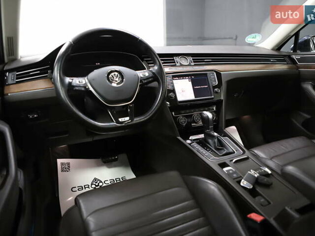 Синий Фольксваген Пассат, объемом двигателя 1.97 л и пробегом 237 тыс. км за 19899 $, фото 119 на Automoto.ua