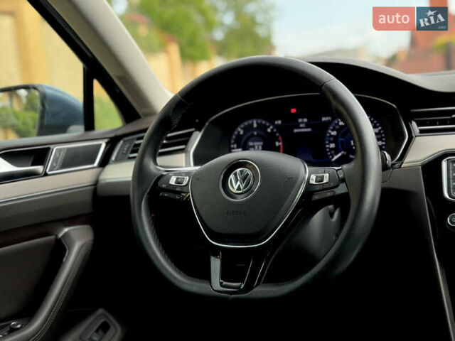 Синий Фольксваген Пассат, объемом двигателя 1.97 л и пробегом 220 тыс. км за 16999 $, фото 50 на Automoto.ua