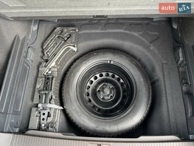 Синий Фольксваген Пассат, объемом двигателя 1.97 л и пробегом 220 тыс. км за 16999 $, фото 23 на Automoto.ua