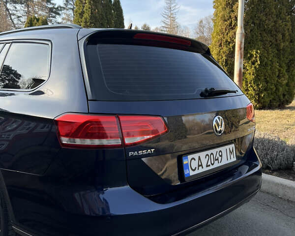 Синій Фольксваген Пассат, об'ємом двигуна 2 л та пробігом 230 тис. км за 15300 $, фото 12 на Automoto.ua