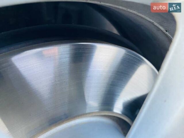 Синій Фольксваген Пассат, об'ємом двигуна 1.97 л та пробігом 300 тис. км за 13500 $, фото 26 на Automoto.ua