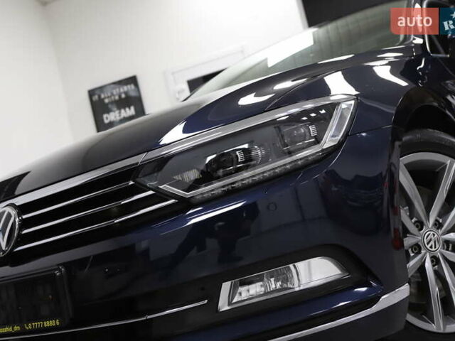 Синий Фольксваген Пассат, объемом двигателя 1.97 л и пробегом 237 тыс. км за 19899 $, фото 12 на Automoto.ua