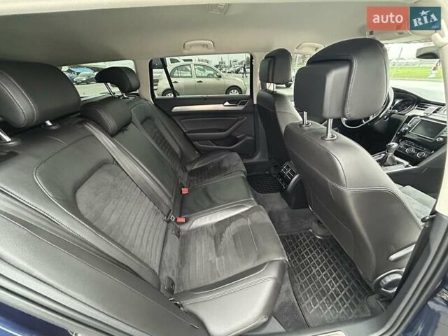 Синий Фольксваген Пассат, объемом двигателя 1.97 л и пробегом 293 тыс. км за 14500 $, фото 26 на Automoto.ua