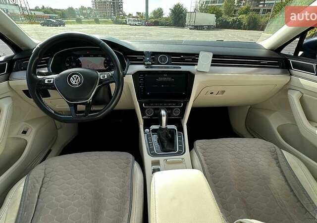 Синій Фольксваген Пассат, об'ємом двигуна 2 л та пробігом 325 тис. км за 14800 $, фото 26 на Automoto.ua