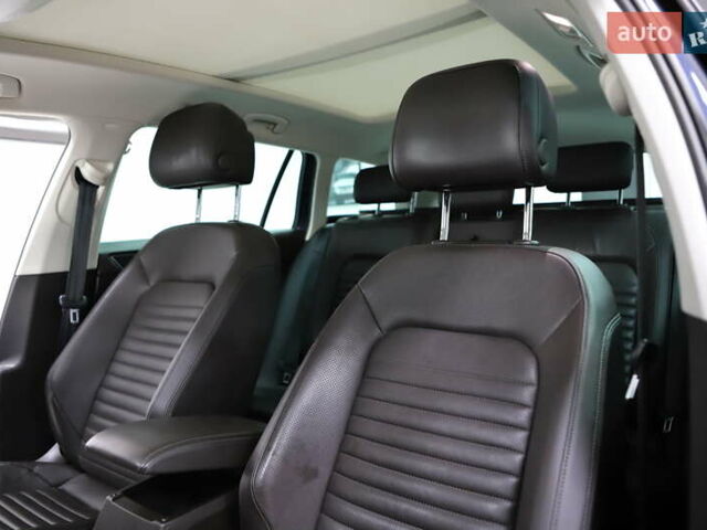 Синий Фольксваген Пассат, объемом двигателя 1.97 л и пробегом 237 тыс. км за 19899 $, фото 79 на Automoto.ua