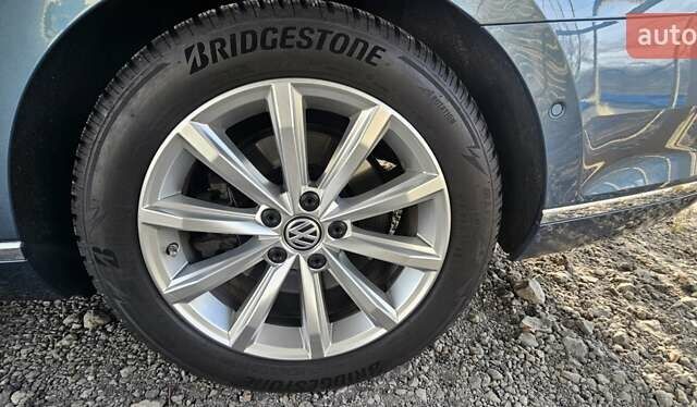 Синий Фольксваген Пассат, объемом двигателя 1.97 л и пробегом 333 тыс. км за 22900 $, фото 42 на Automoto.ua