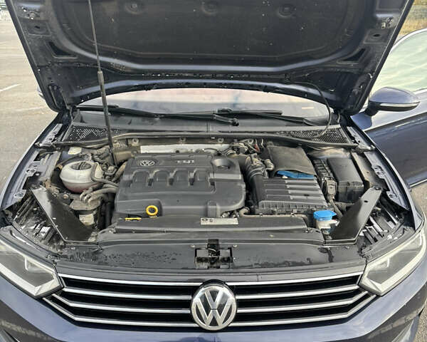 Синій Фольксваген Пассат, об'ємом двигуна 1.97 л та пробігом 352 тис. км за 14300 $, фото 7 на Automoto.ua