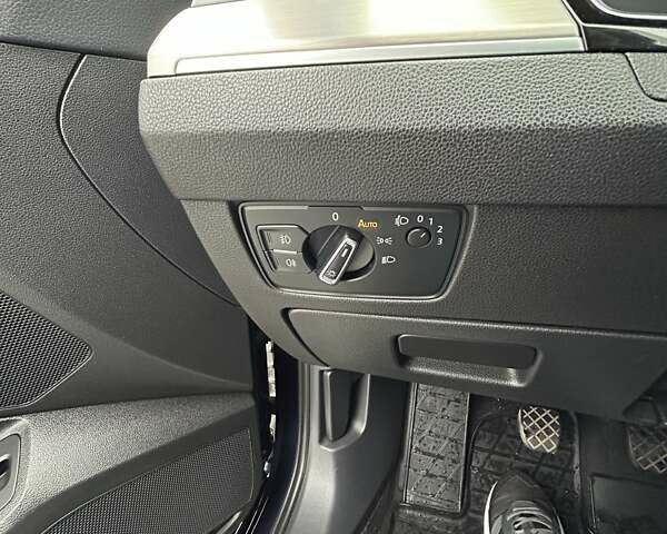 Синий Фольксваген Пассат, объемом двигателя 1.97 л и пробегом 293 тыс. км за 14500 $, фото 7 на Automoto.ua