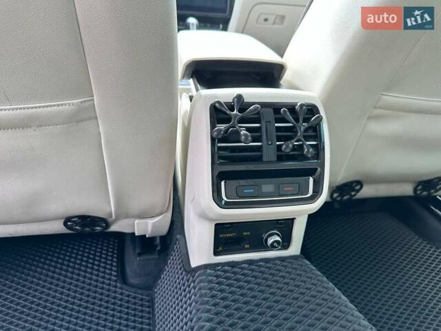 Синий Фольксваген Пассат, объемом двигателя 1.97 л и пробегом 320 тыс. км за 15300 $, фото 16 на Automoto.ua