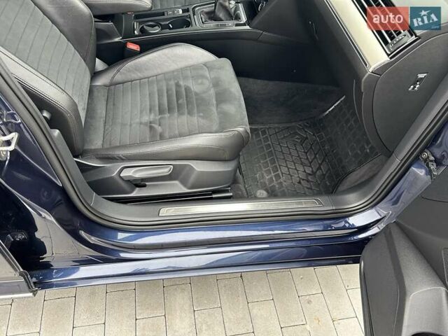 Синий Фольксваген Пассат, объемом двигателя 1.97 л и пробегом 293 тыс. км за 14500 $, фото 28 на Automoto.ua