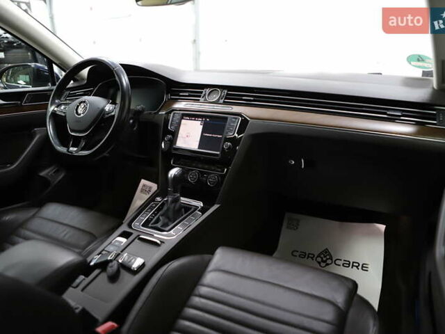 Синий Фольксваген Пассат, объемом двигателя 1.97 л и пробегом 237 тыс. км за 19899 $, фото 124 на Automoto.ua