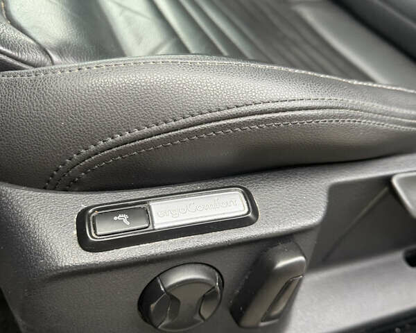 Синий Фольксваген Пассат, объемом двигателя 1.6 л и пробегом 315 тыс. км за 12300 $, фото 12 на Automoto.ua