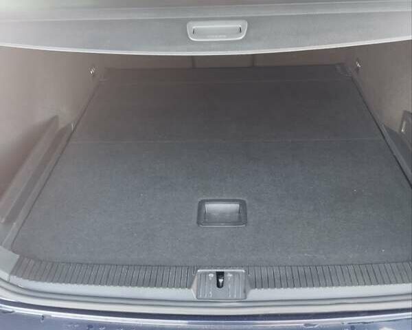 Синий Фольксваген Пассат, объемом двигателя 1.97 л и пробегом 268 тыс. км за 15200 $, фото 9 на Automoto.ua