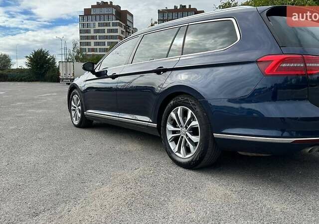 Синій Фольксваген Пассат, об'ємом двигуна 2 л та пробігом 325 тис. км за 14800 $, фото 13 на Automoto.ua