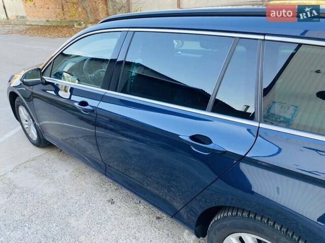 Синій Фольксваген Пассат, об'ємом двигуна 1.97 л та пробігом 300 тис. км за 13500 $, фото 1 на Automoto.ua