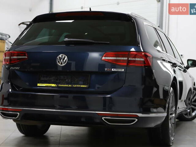 Синий Фольксваген Пассат, объемом двигателя 1.97 л и пробегом 237 тыс. км за 19899 $, фото 56 на Automoto.ua