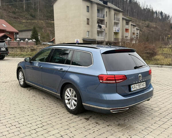 Синий Фольксваген Пассат, объемом двигателя 1.6 л и пробегом 315 тыс. км за 12300 $, фото 4 на Automoto.ua