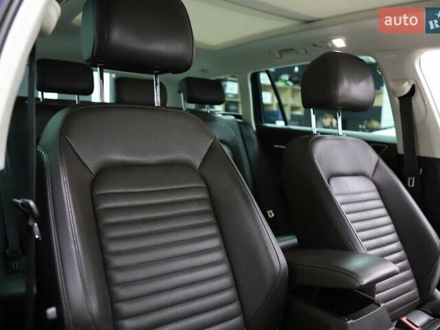 Синий Фольксваген Пассат, объемом двигателя 1.97 л и пробегом 237 тыс. км за 19899 $, фото 110 на Automoto.ua