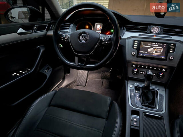 Синій Фольксваген Пассат, об'ємом двигуна 1.97 л та пробігом 317 тис. км за 14500 $, фото 19 на Automoto.ua