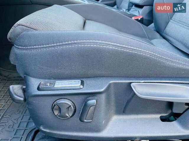 Синій Фольксваген Пассат, об'ємом двигуна 1.97 л та пробігом 300 тис. км за 13500 $, фото 5 на Automoto.ua