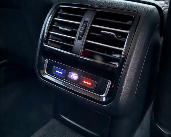 Синій Фольксваген Пассат, об'ємом двигуна 1.97 л та пробігом 317 тис. км за 14500 $, фото 29 на Automoto.ua