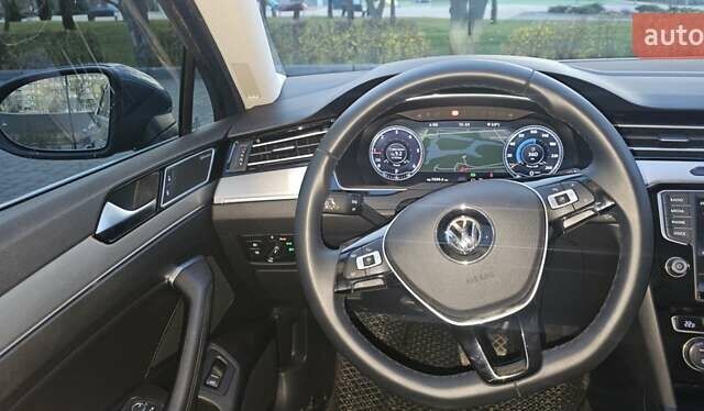 Синий Фольксваген Пассат, объемом двигателя 1.97 л и пробегом 333 тыс. км за 22900 $, фото 19 на Automoto.ua