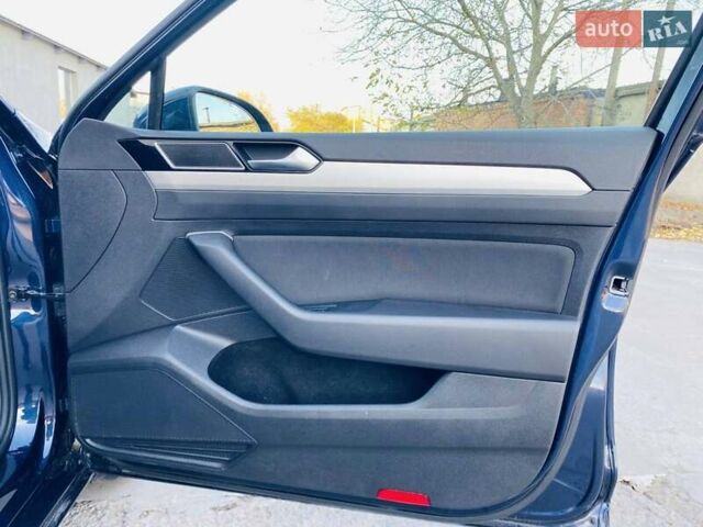 Синій Фольксваген Пассат, об'ємом двигуна 1.97 л та пробігом 300 тис. км за 13500 $, фото 16 на Automoto.ua