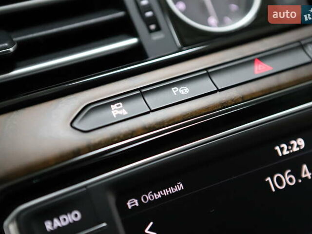 Синий Фольксваген Пассат, объемом двигателя 1.97 л и пробегом 237 тыс. км за 19899 $, фото 92 на Automoto.ua