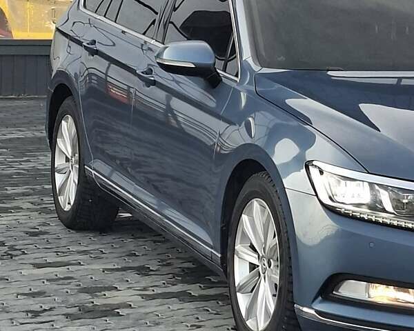 Синий Фольксваген Пассат, объемом двигателя 2 л и пробегом 272 тыс. км за 14200 $, фото 2 на Automoto.ua