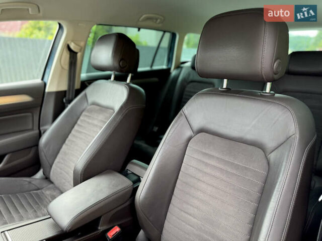 Синий Фольксваген Пассат, объемом двигателя 1.97 л и пробегом 220 тыс. км за 16999 $, фото 51 на Automoto.ua