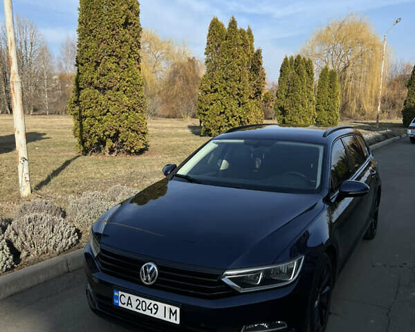 Синій Фольксваген Пассат, об'ємом двигуна 2 л та пробігом 230 тис. км за 15300 $, фото 1 на Automoto.ua