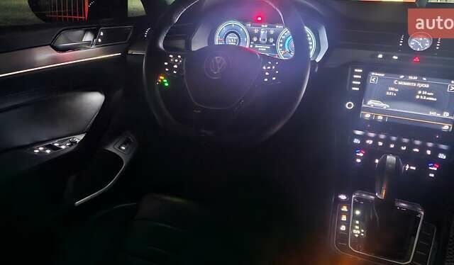 Синий Фольксваген Пассат, объемом двигателя 1.97 л и пробегом 333 тыс. км за 22900 $, фото 36 на Automoto.ua