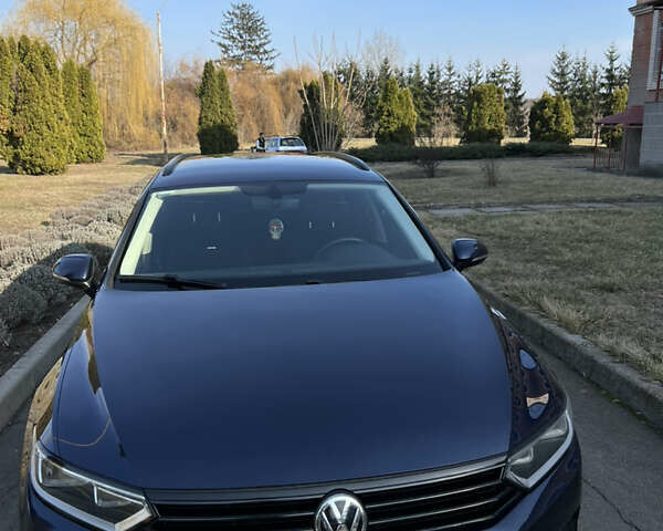 Синій Фольксваген Пассат, об'ємом двигуна 2 л та пробігом 230 тис. км за 15300 $, фото 5 на Automoto.ua